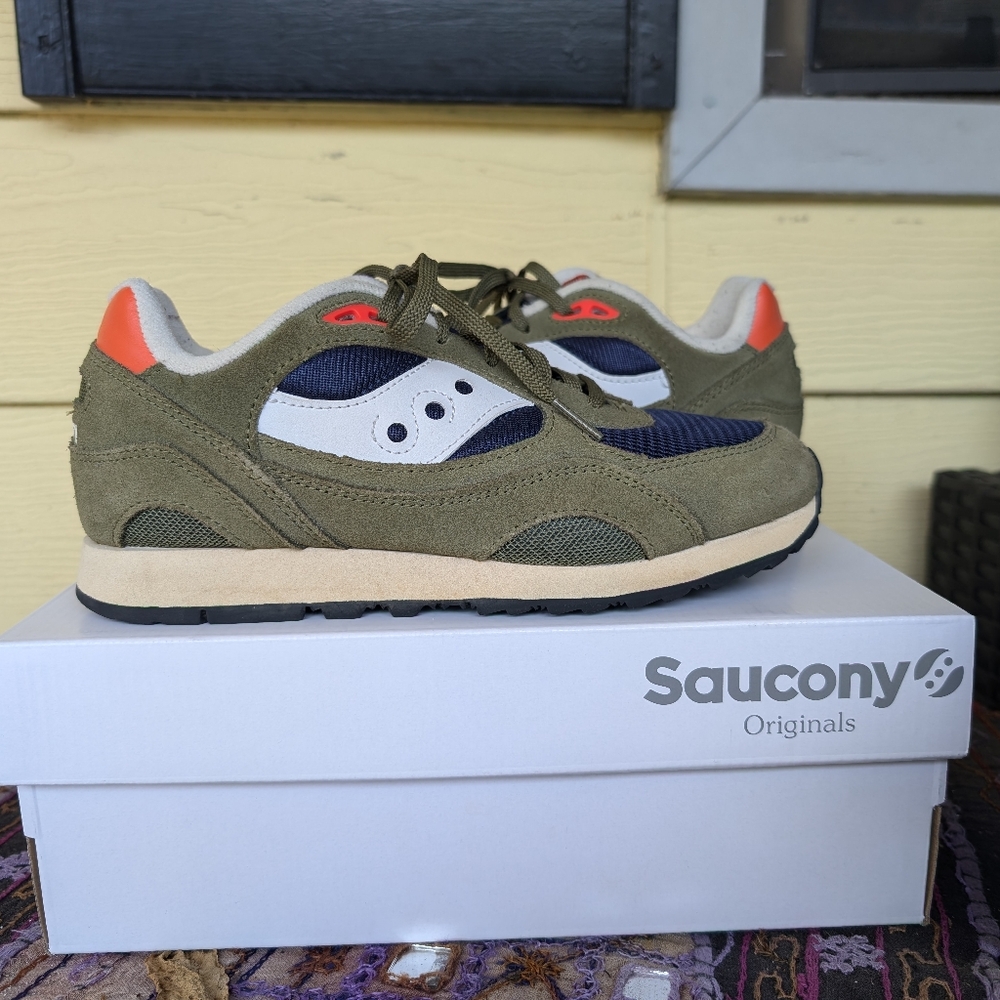 Big boys Saucony size 5.5